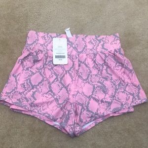 Fabletics- Olesia Shorts